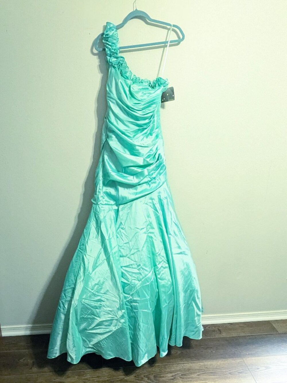 Flash by Mac Duggal Formal Dress Mint Green Size 6